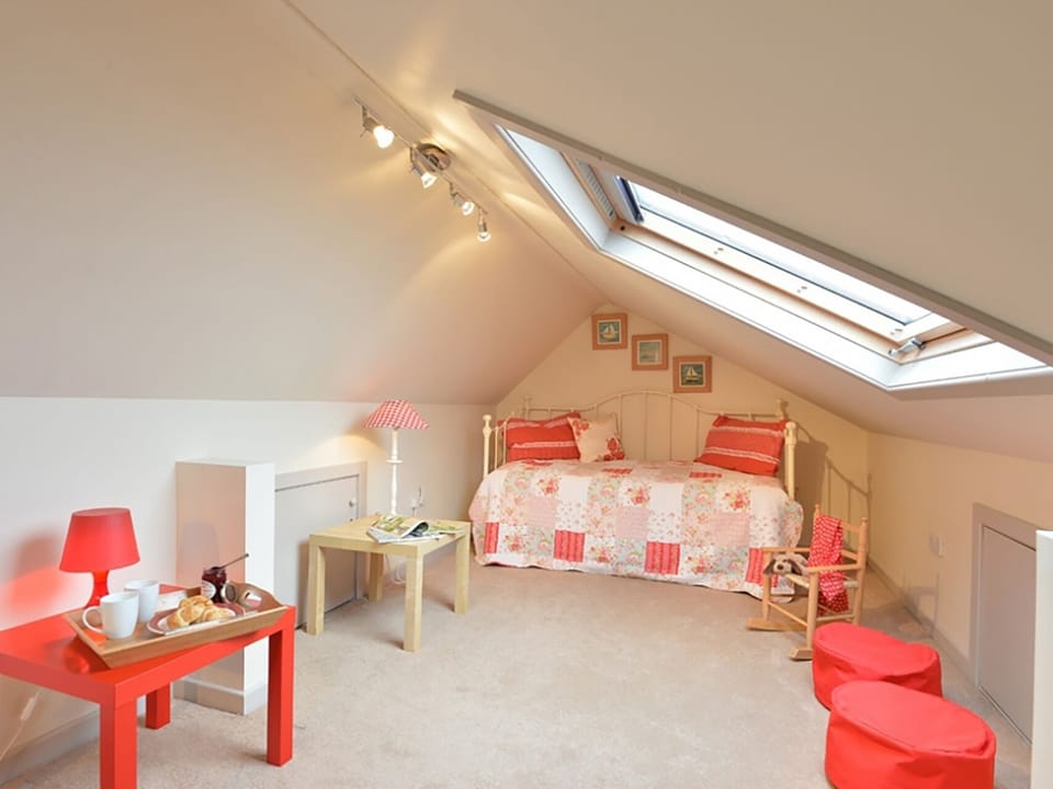 Cottage | 4 bedrooms, individually decorated, individually furnished, free WiFi