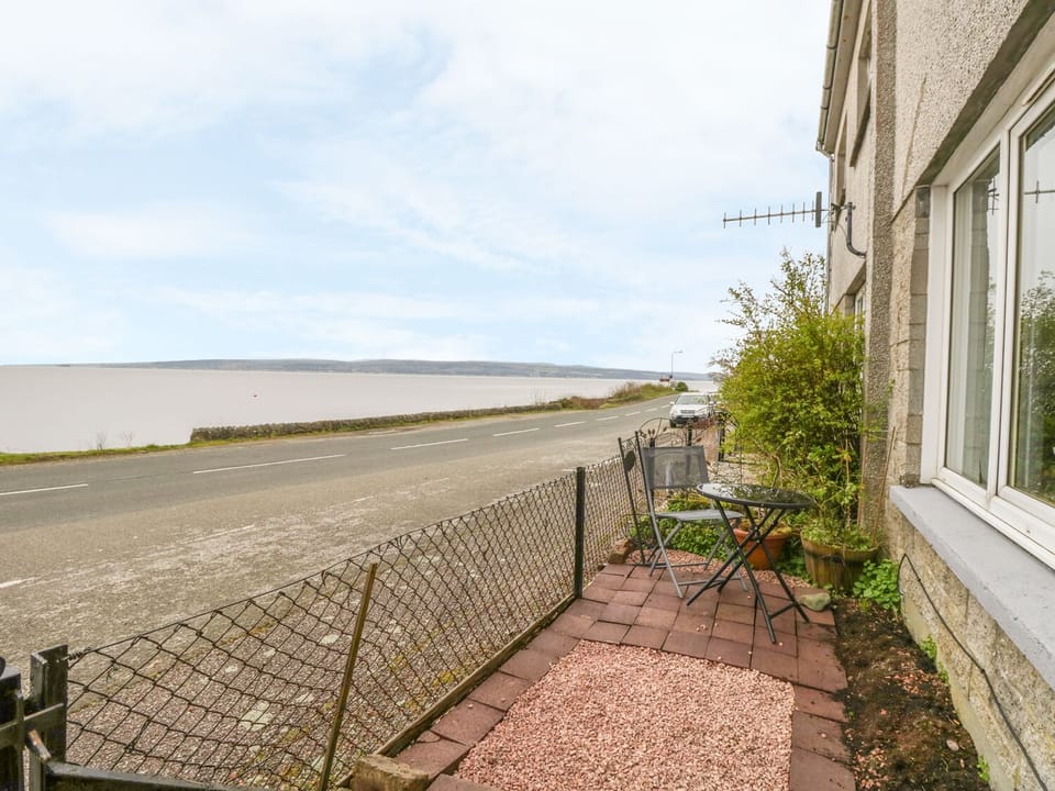 Cottage | Balcony