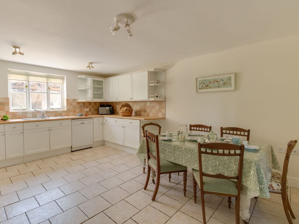 Cottage | Interior