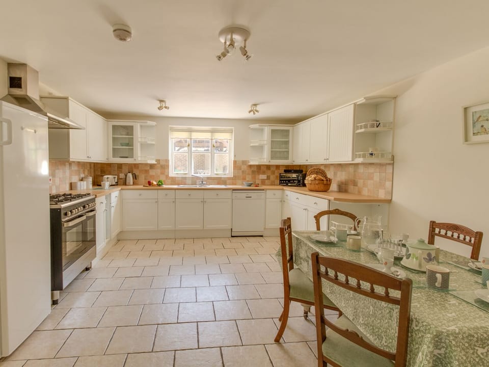 Cottage | Interior