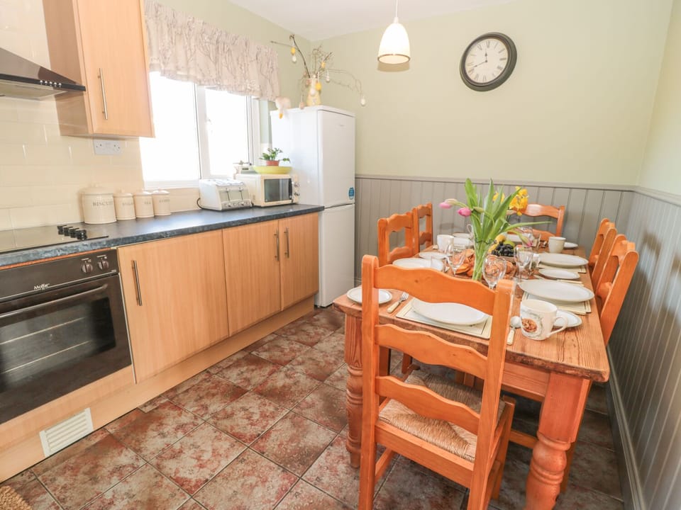 Cottage | Interior