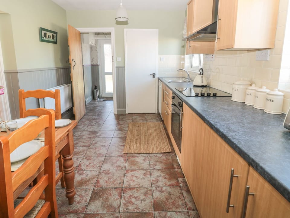 Cottage | Interior