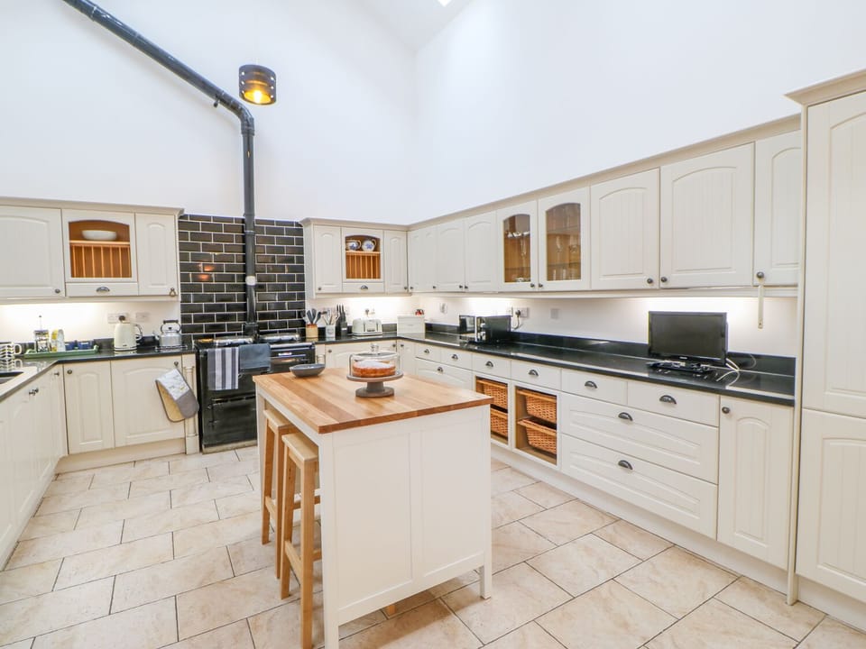 Cottage | Interior