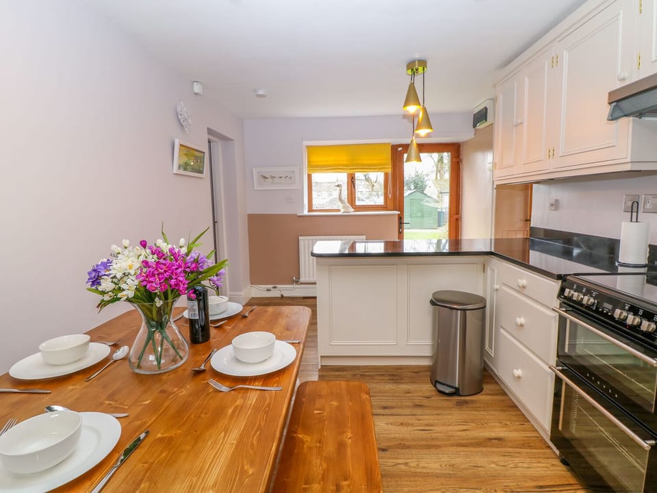 Cottage | Interior