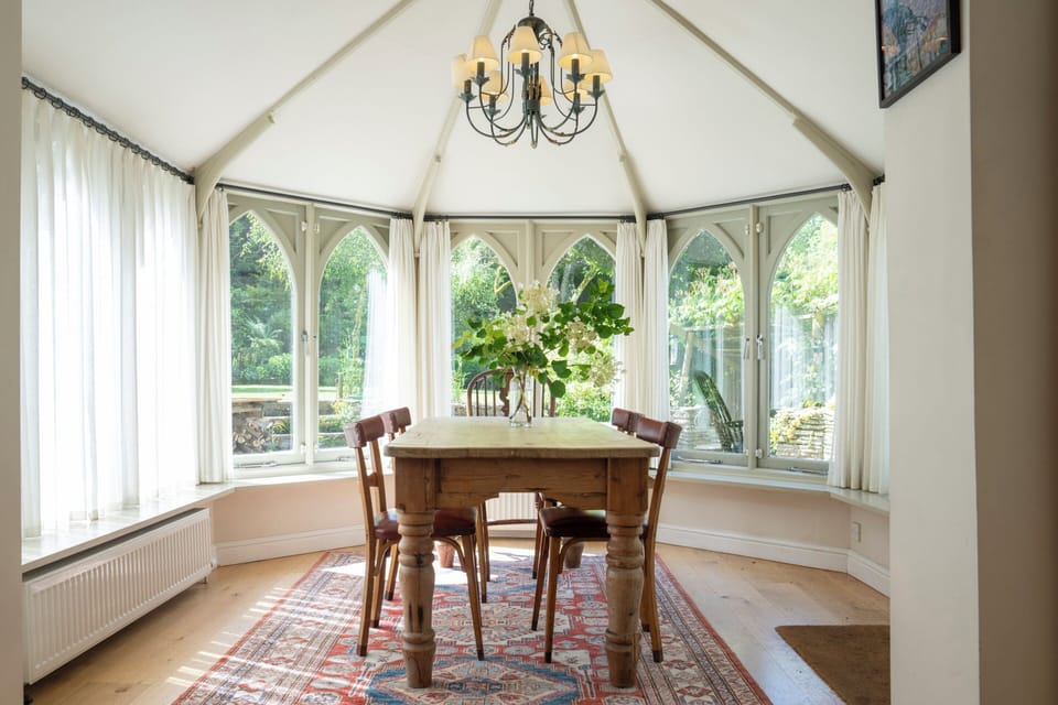 Cottage | Dining