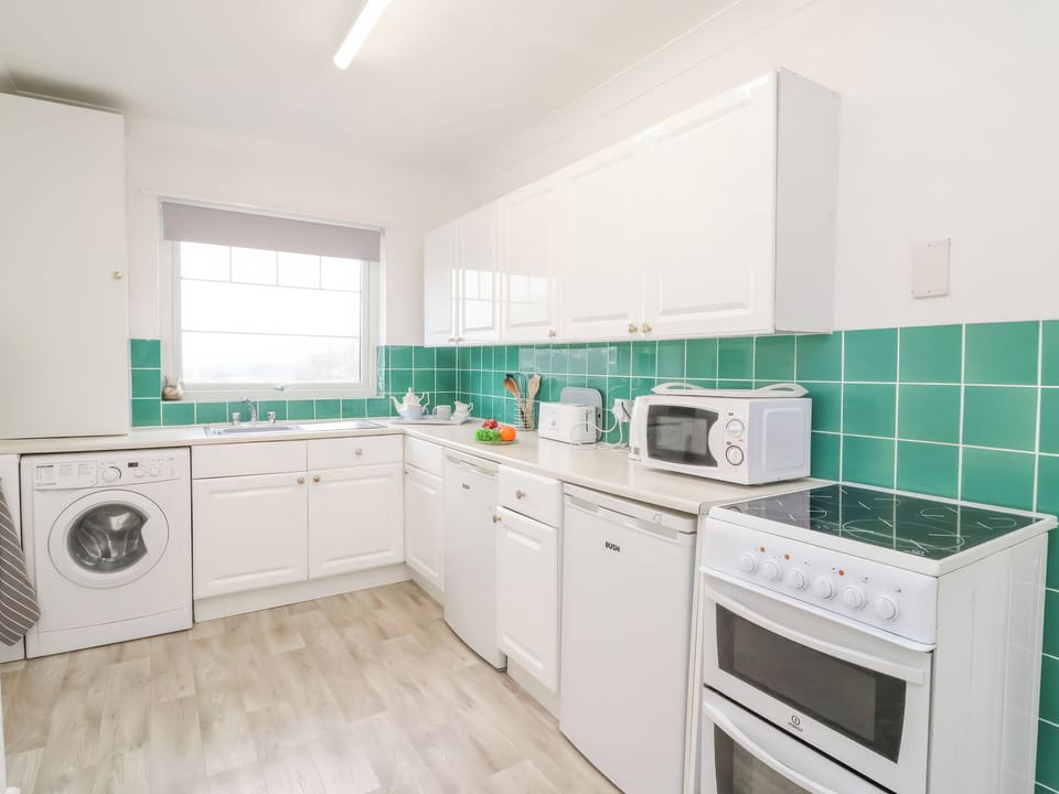 Cottage | Private kitchen | Cookware/dishes/utensils