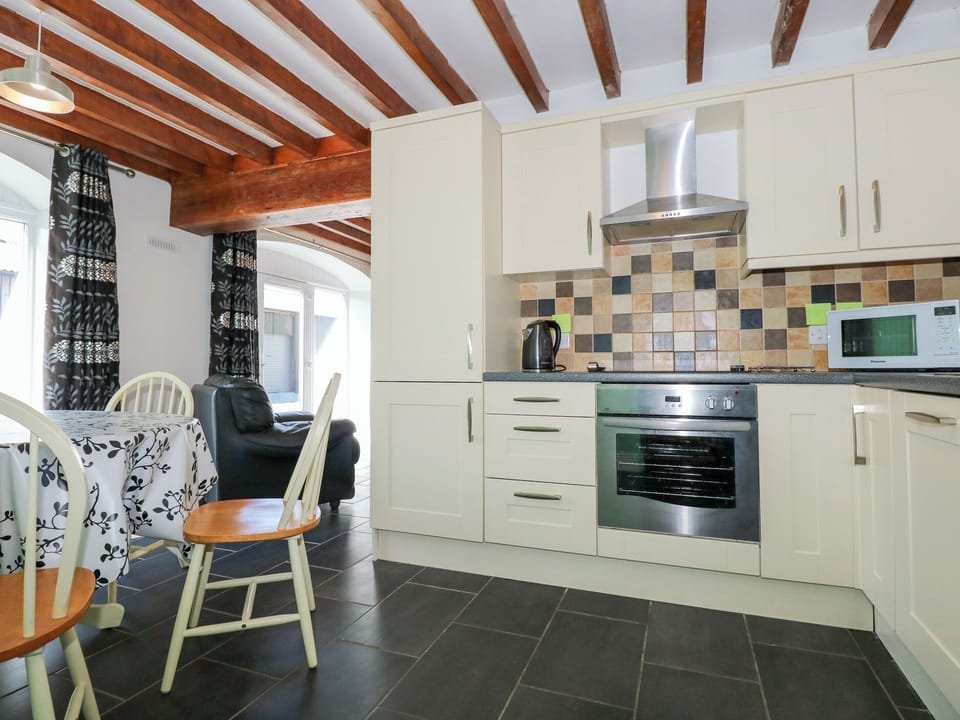 Cottage | Interior