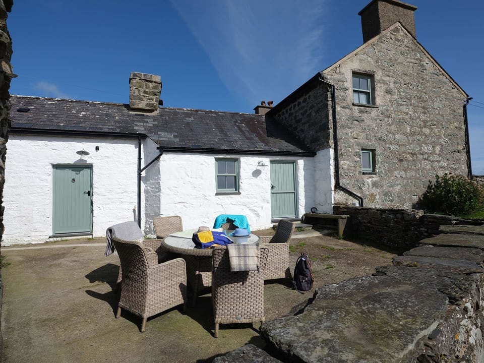 Cottage | Balcony