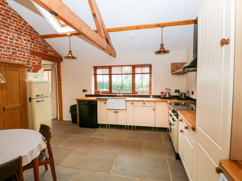 Cottage | Interior