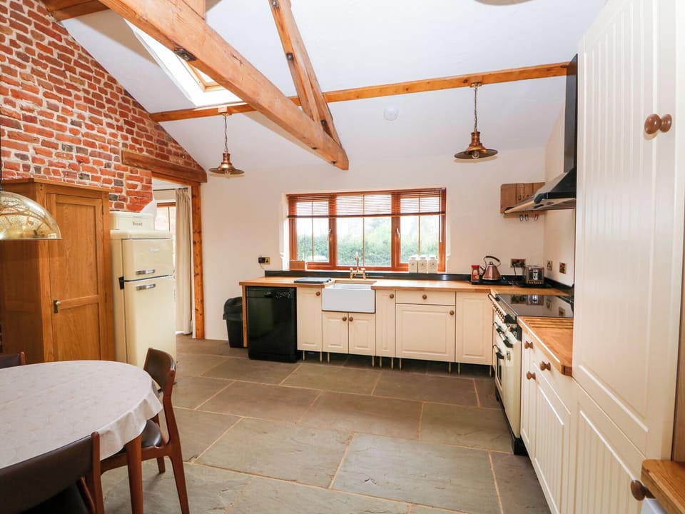 Cottage | Interior
