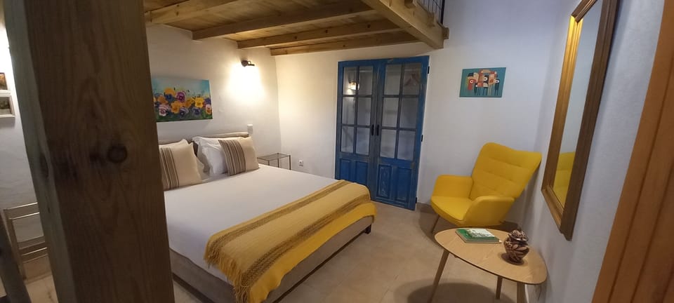 Exclusive House, 2 Bedrooms | Bathroom | Shower, free toiletries, hair dryer, towels