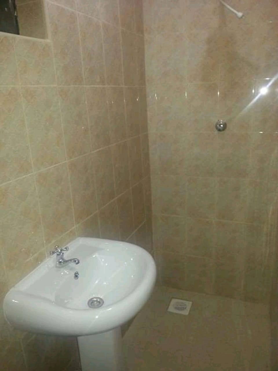 Standard Twin Room | Bathroom sink