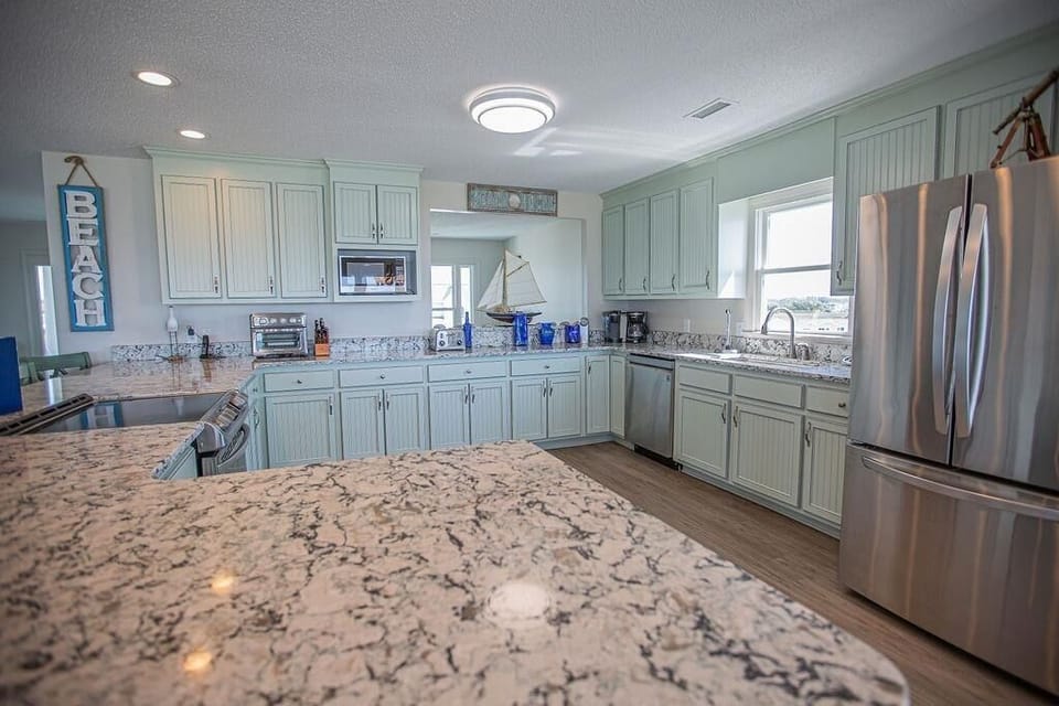 House, 5 Bedrooms | Private kitchen | Coffee/tea maker, fridge, oven, toaster