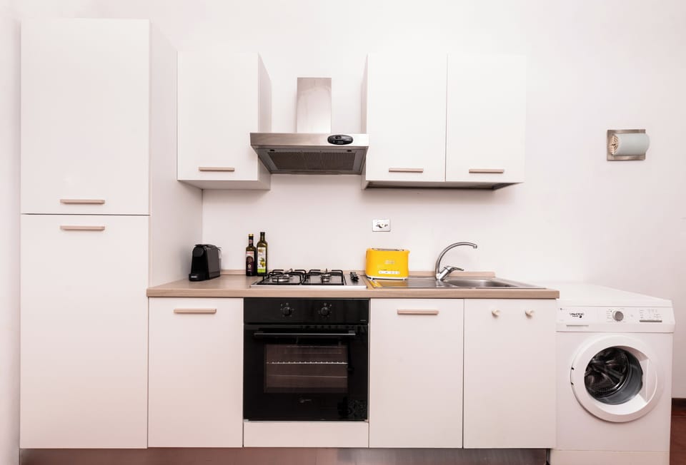Apartment, 2 Bedrooms | Private kitchen | Full-size fridge, microwave, oven, stovetop