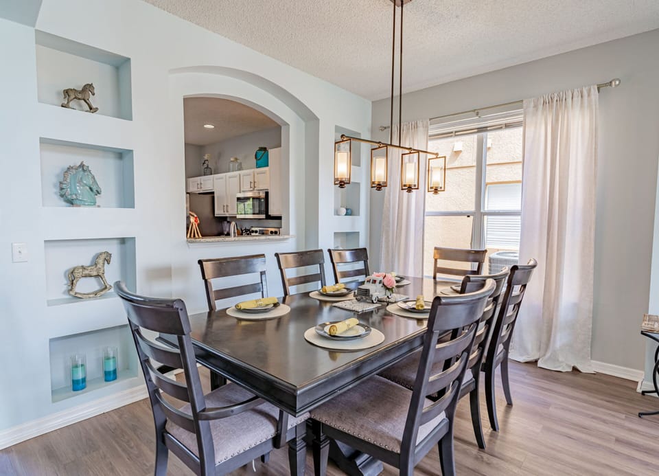 Luxury Villa, Multiple Bedrooms, Private Pool | In-room dining