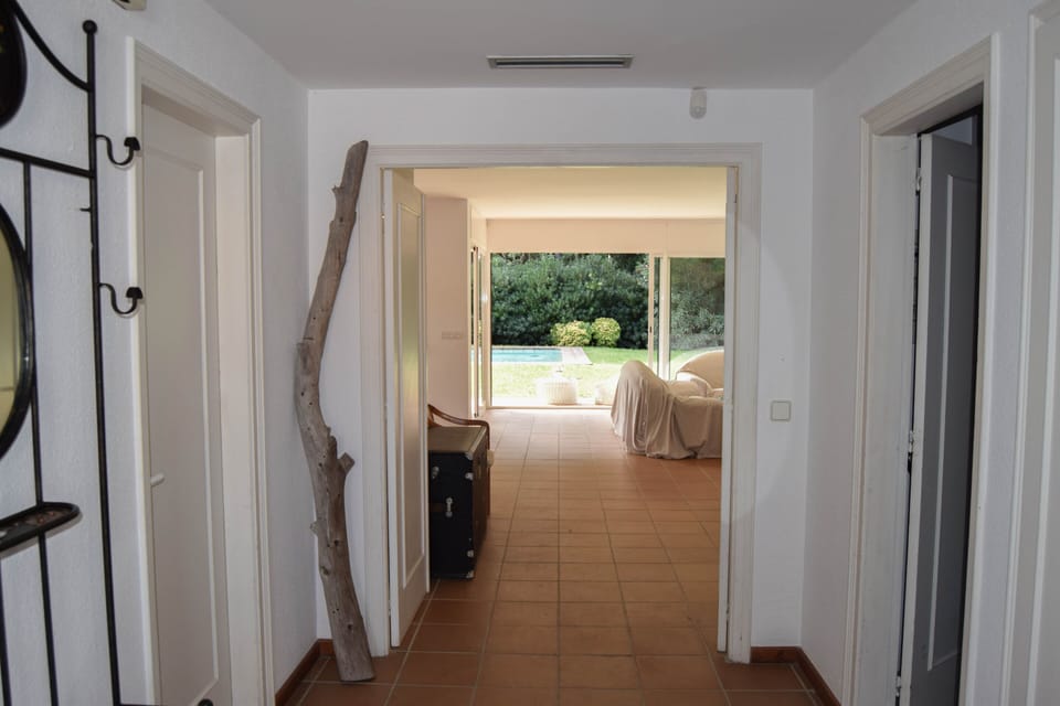 Villa 100 meters from the sea, in the Platja de Pals Golf Club, 8 people. SPCB