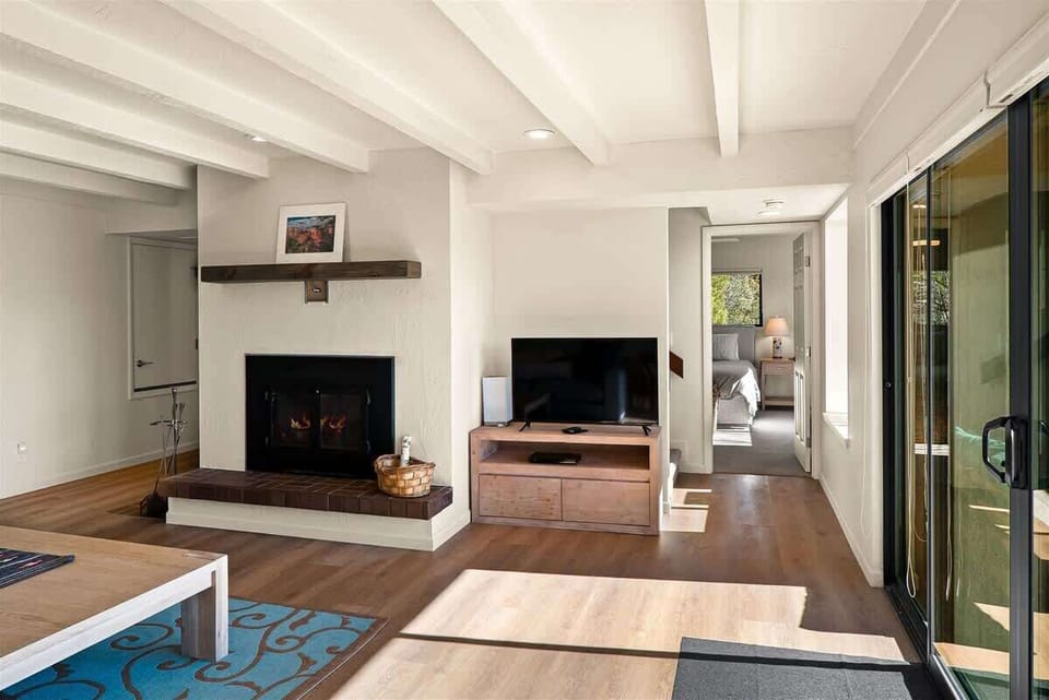 View to Lower Level En-suite