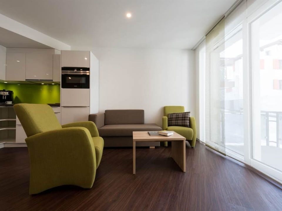 Property, Furniture, Comfort, Building, Wood, Interior Design, Window, Flooring, Floor, Shade