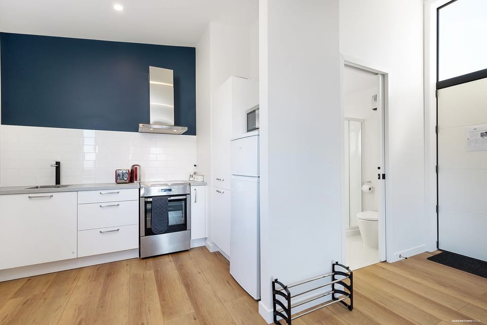 Private 1 Bedroom Apartment | Private kitchen | Full-size fridge, microwave, oven, stovetop