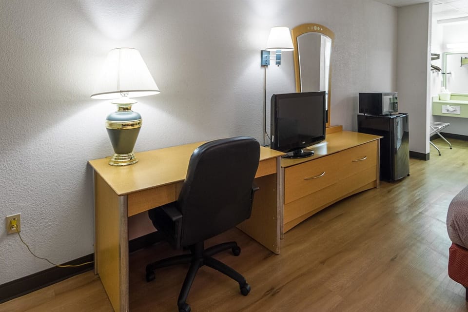 Blackout drapes, cribs/infant beds, rollaway beds, free WiFi