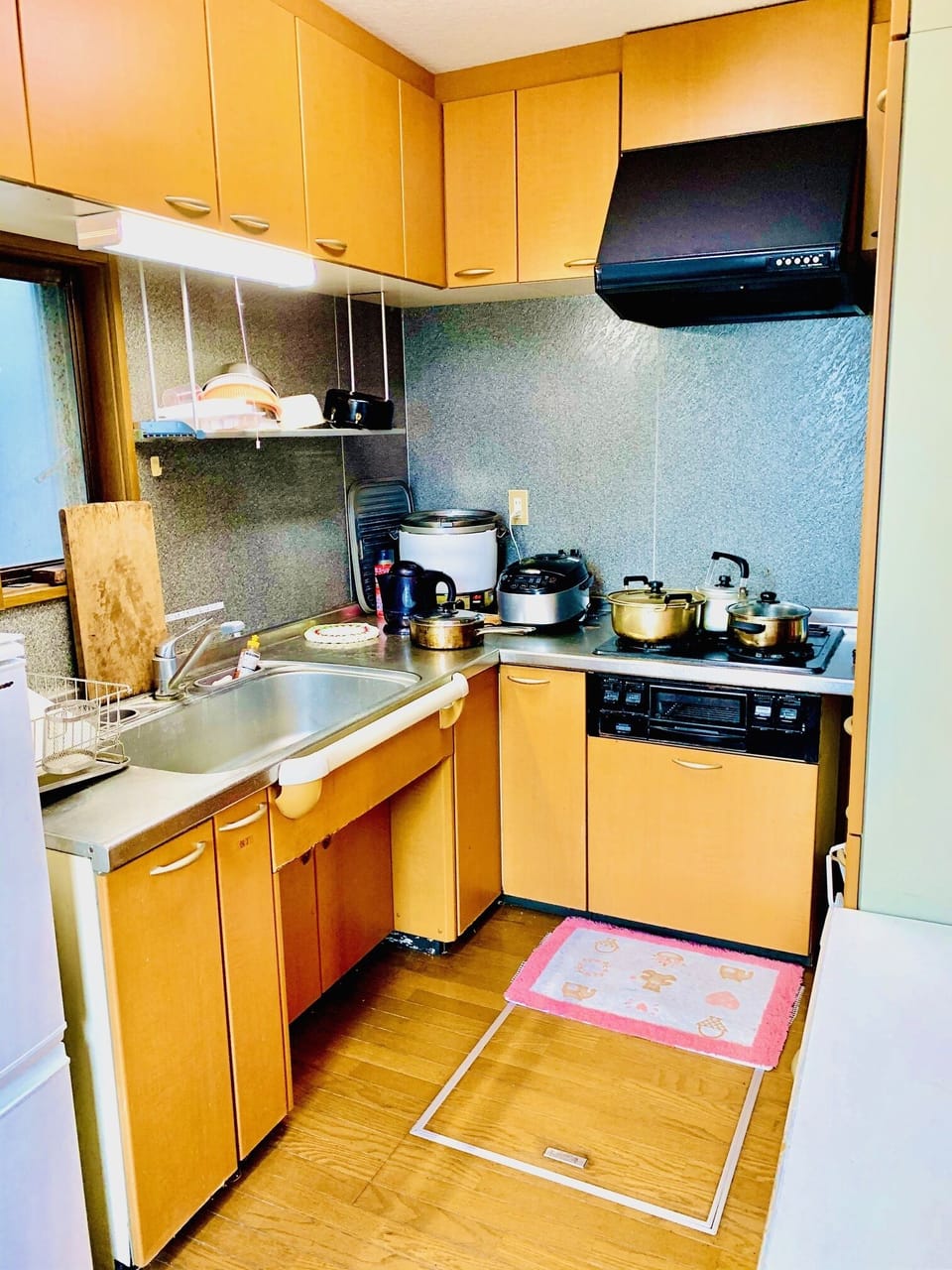 Shared fridge, shared microwave
