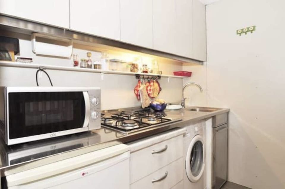 Studio | Private kitchen | Electric kettle