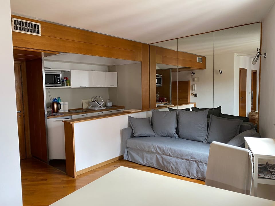 Studio | Living area