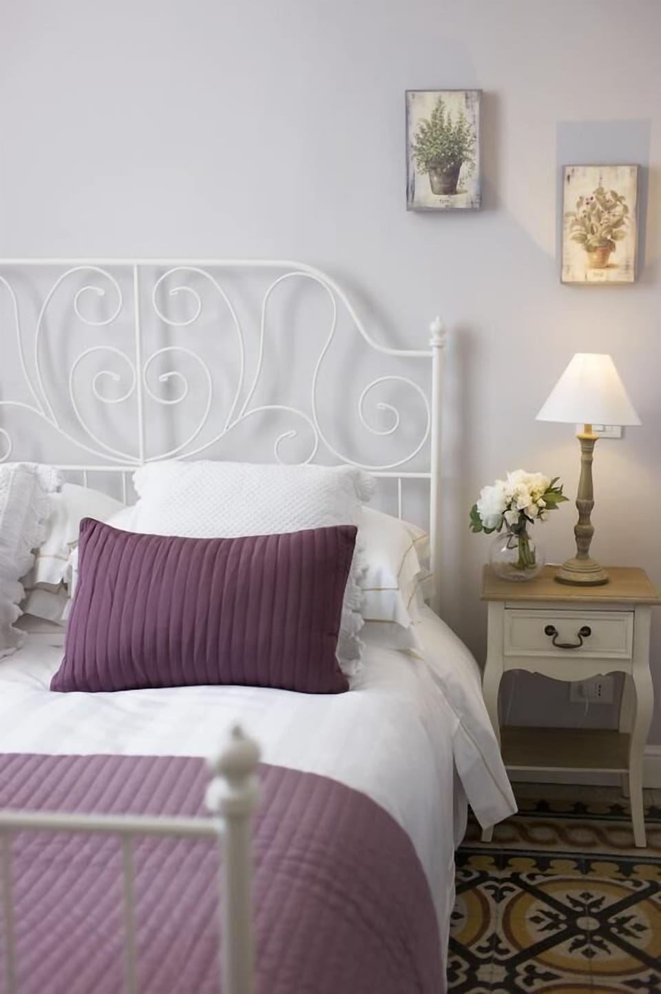 Double Room | Soundproofing, free cribs/infant beds, free WiFi, bed sheets