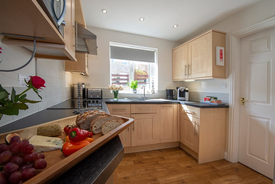 Cottage | Private kitchen | Dishwasher, highchair, cookware/dishes/utensils