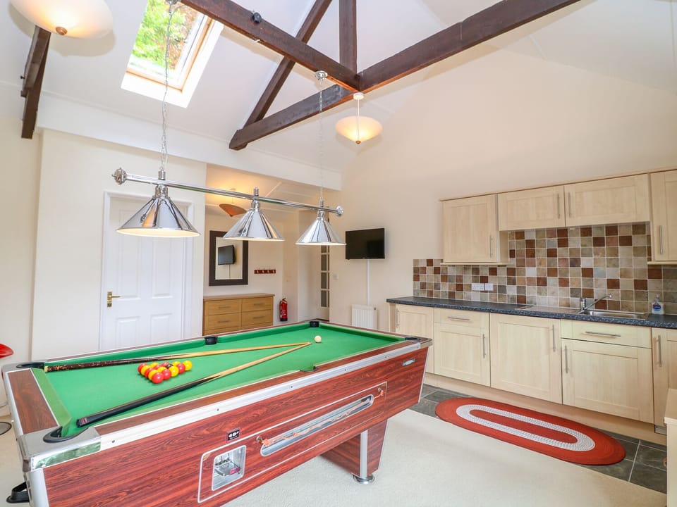 Cottage | Interior
