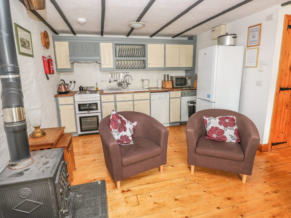 Cottage | Interior
