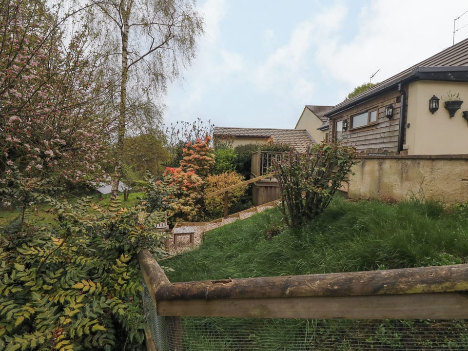 Cottage | Property grounds