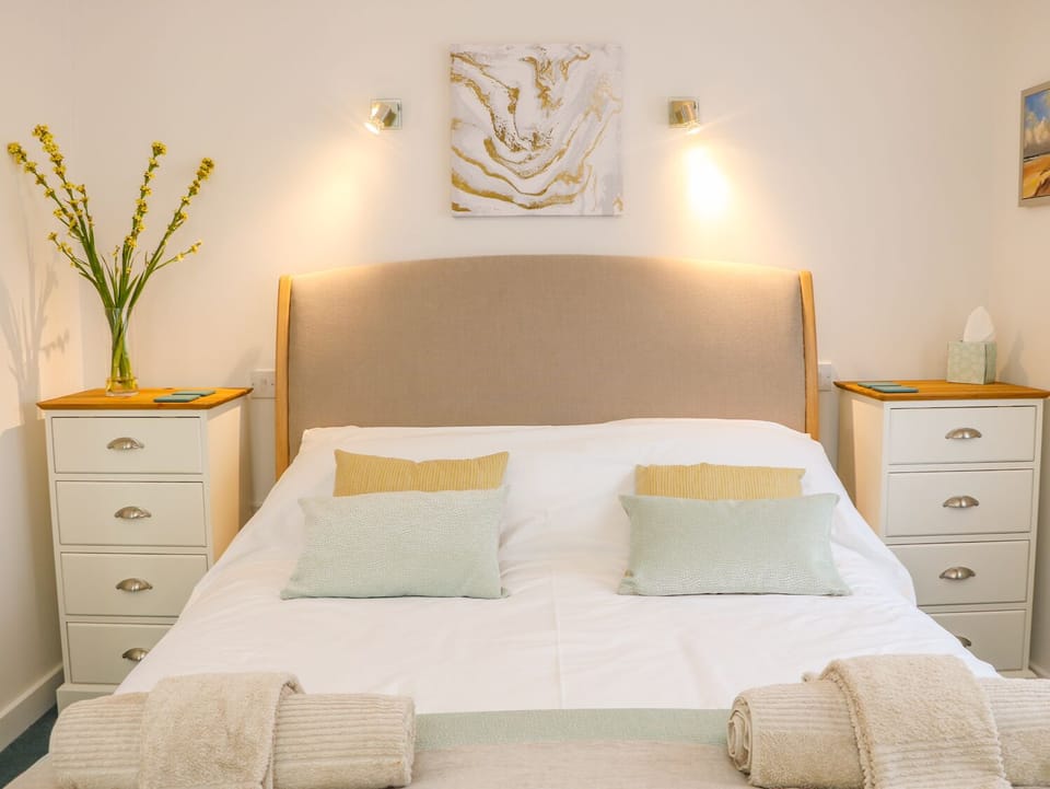 Woodstock Retreat House in East Devon District