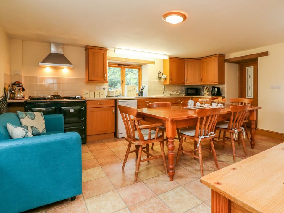 Cottage | Interior