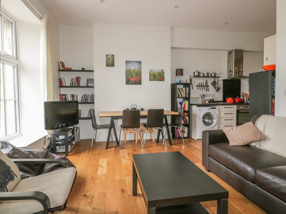Cottage | Interior