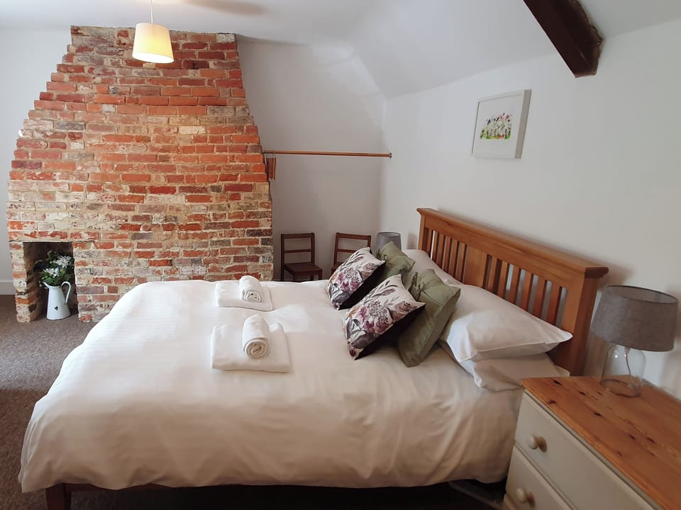 Pound Cottage Cottage in West Dorset District