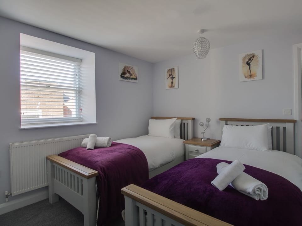 Cottage | 5 bedrooms, individually decorated, individually furnished, free WiFi