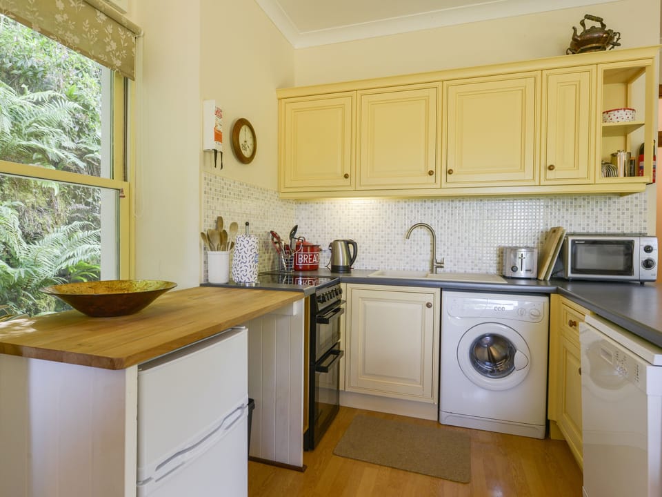 Cottage | Interior