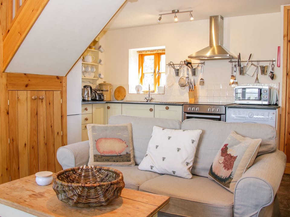 Cottage | Living room | TV