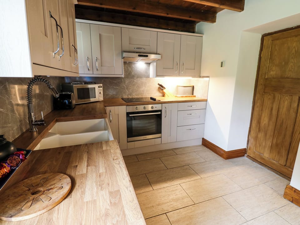 Cottage | Interior