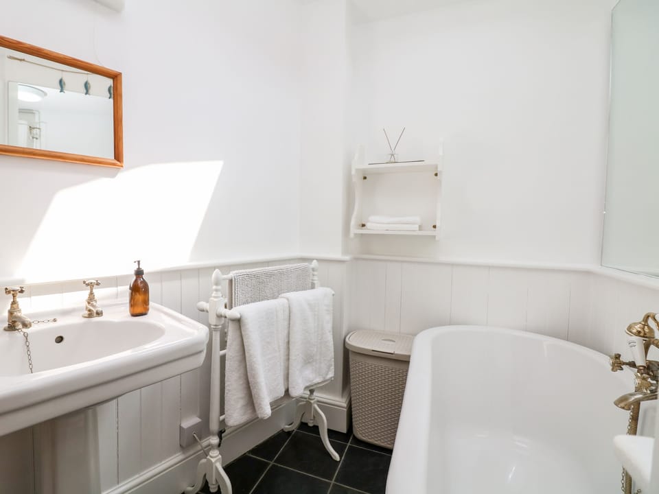 Puffin Cottage Cottage in East Devon District