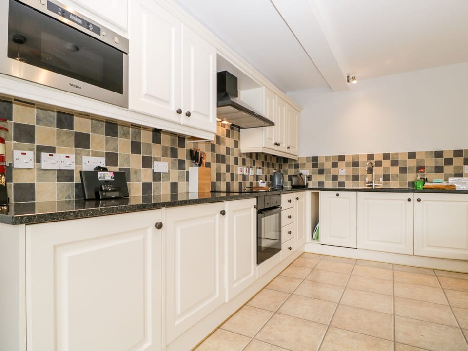 Cottage | Interior