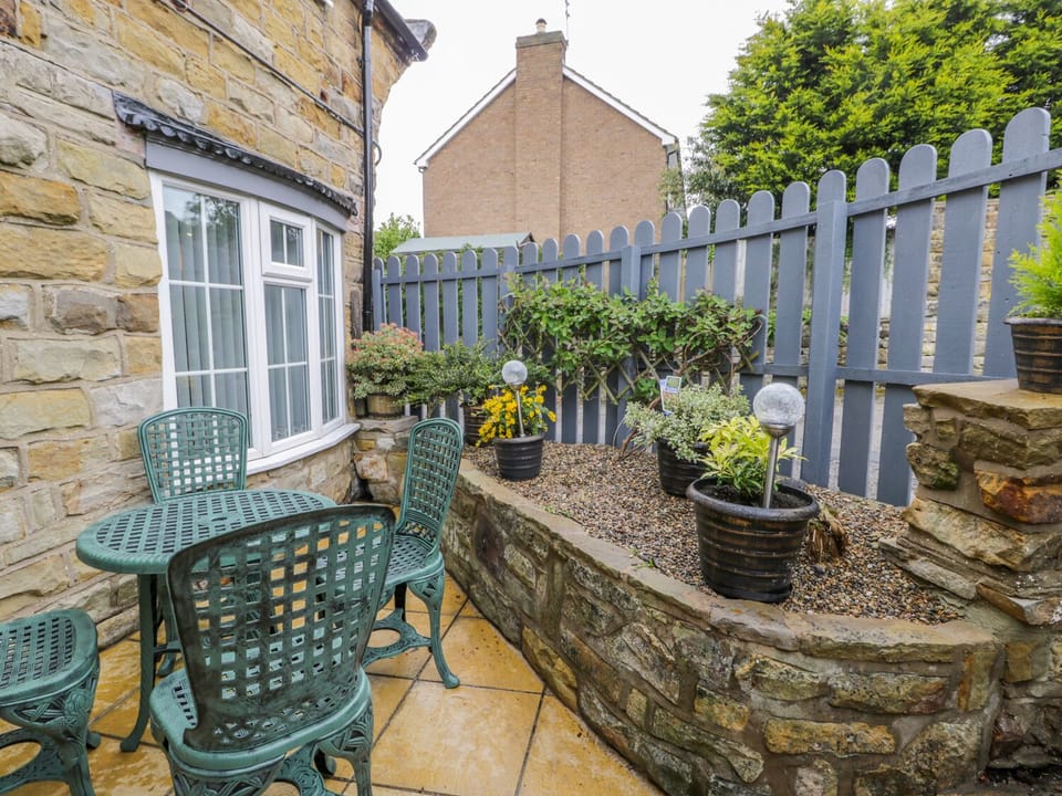 Cottage | Interior