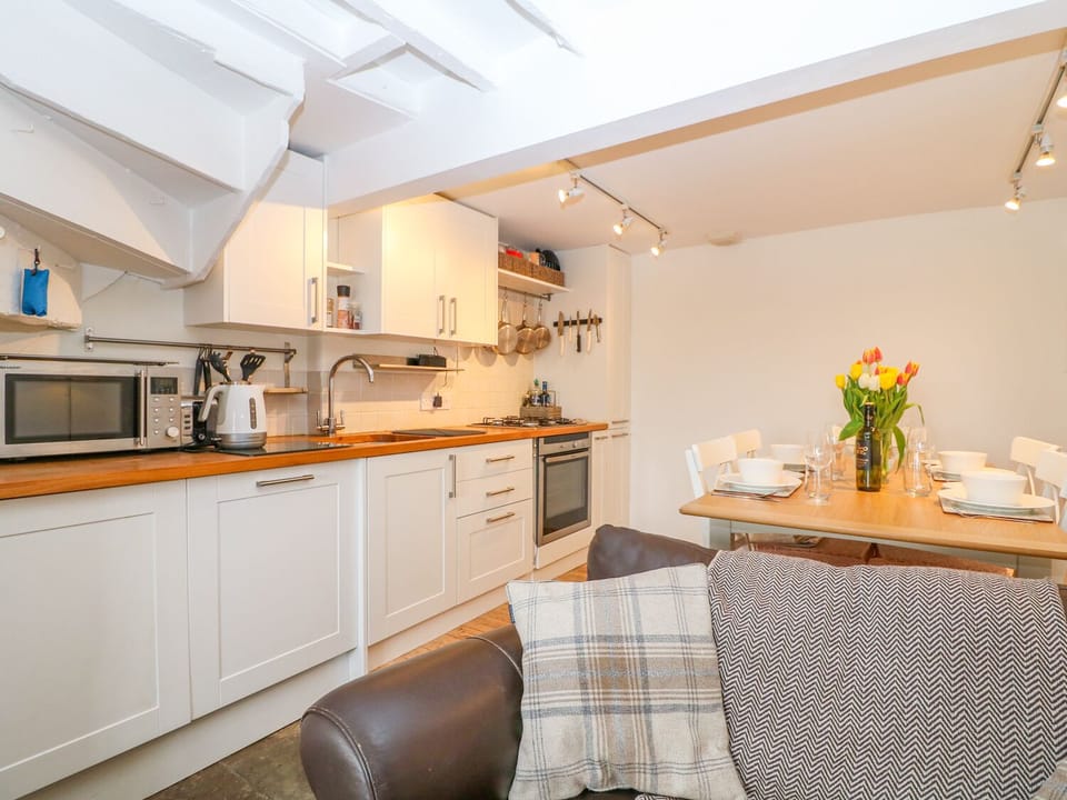 Cottage | Interior