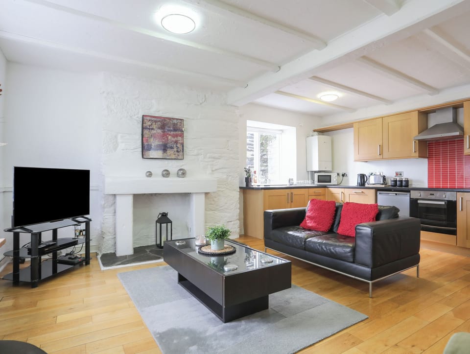 Cottage | Living area