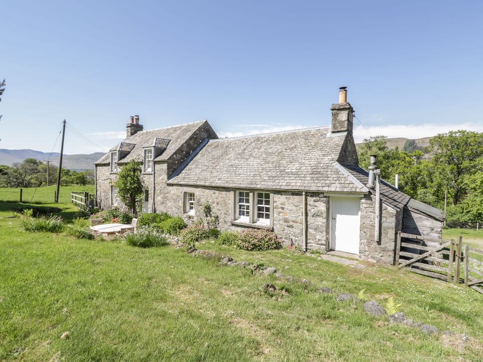 Cottage | Interior
