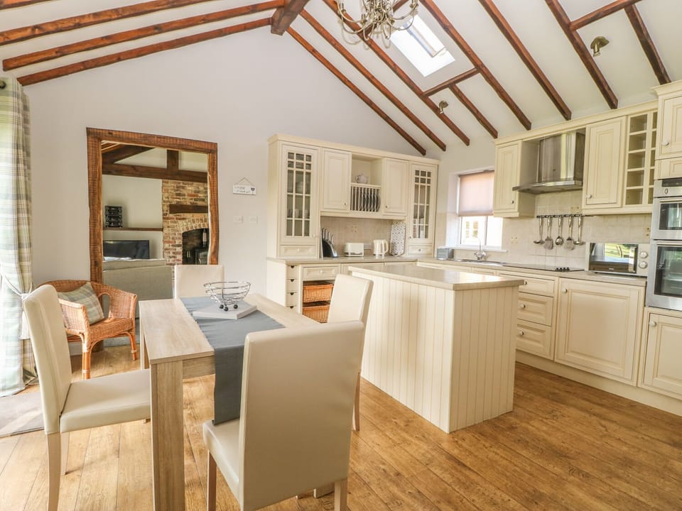 Cottage | Interior