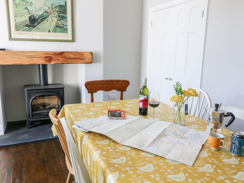 Cottage | Interior