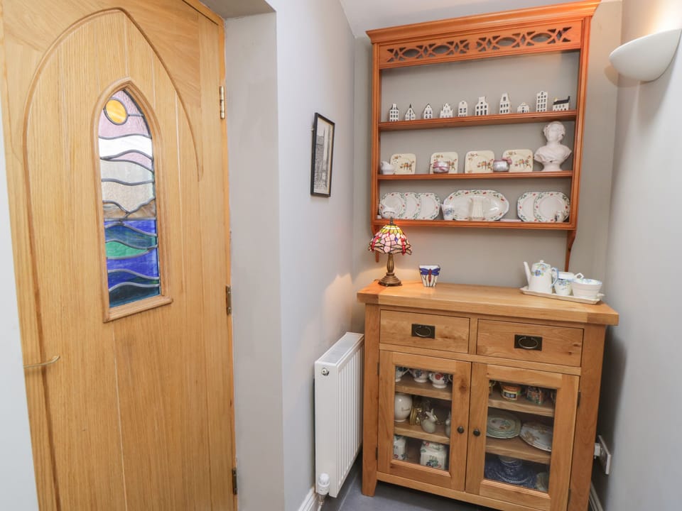 Cottage | 4 bedrooms, individually decorated, individually furnished, free WiFi