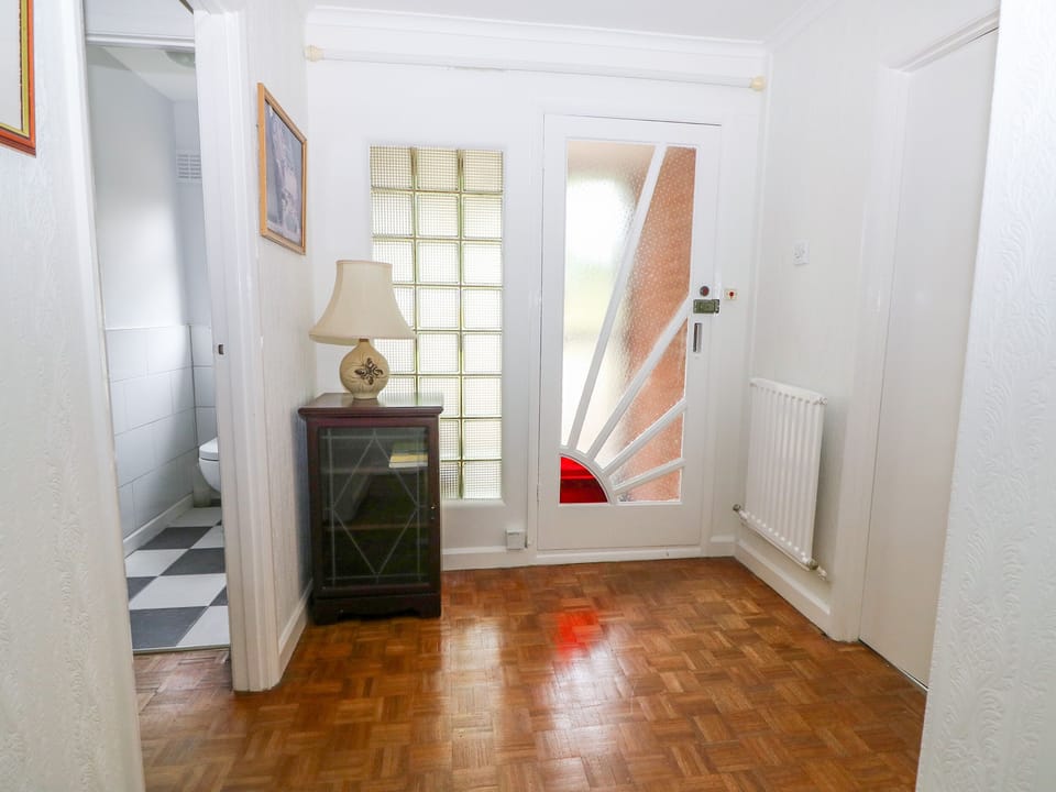 Cottage | 3 bedrooms, individually decorated, individually furnished, free WiFi